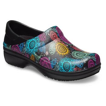 Crocs Neria Pro II Graphic Clog Viacfarebne - Damske Dreváky